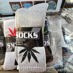 3/$18 weed leaf crew socks
